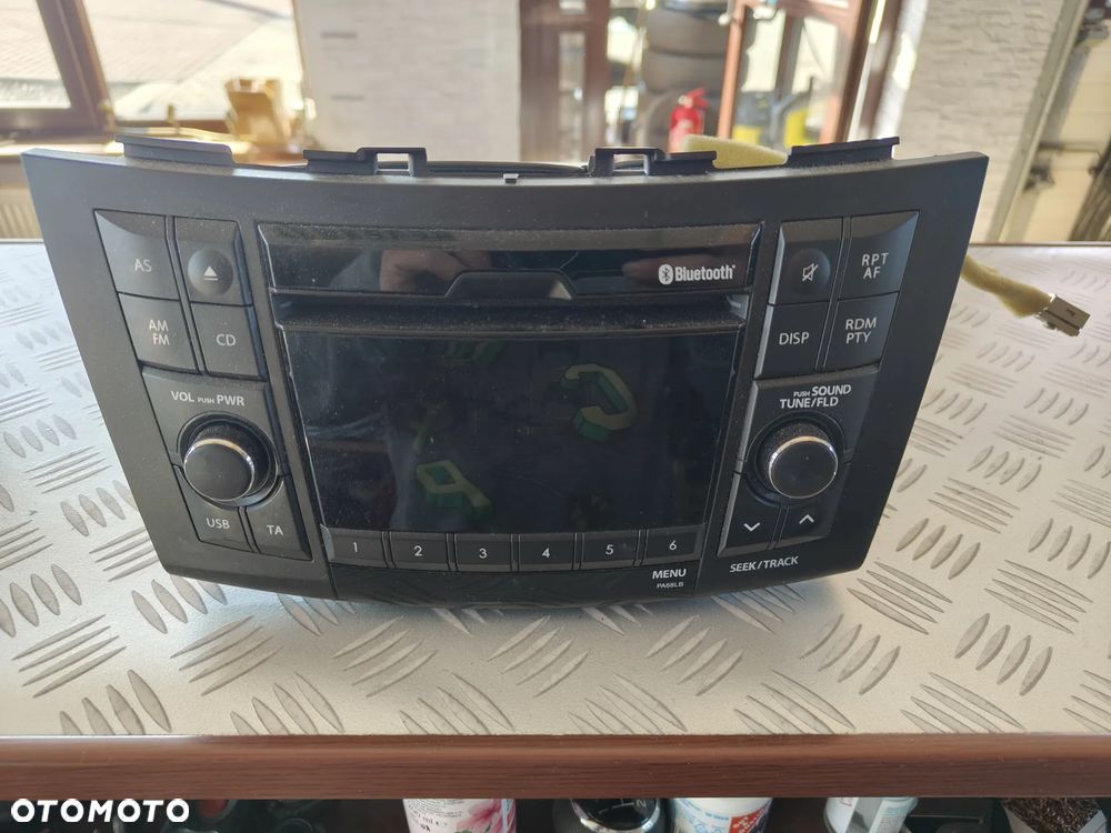 Suzuki Swift MK7 2010-2017 radio