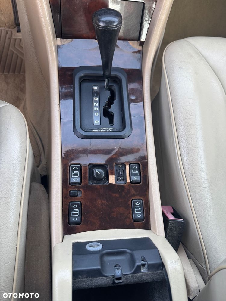 Mercedes-Benz Klasa E 320 - 19