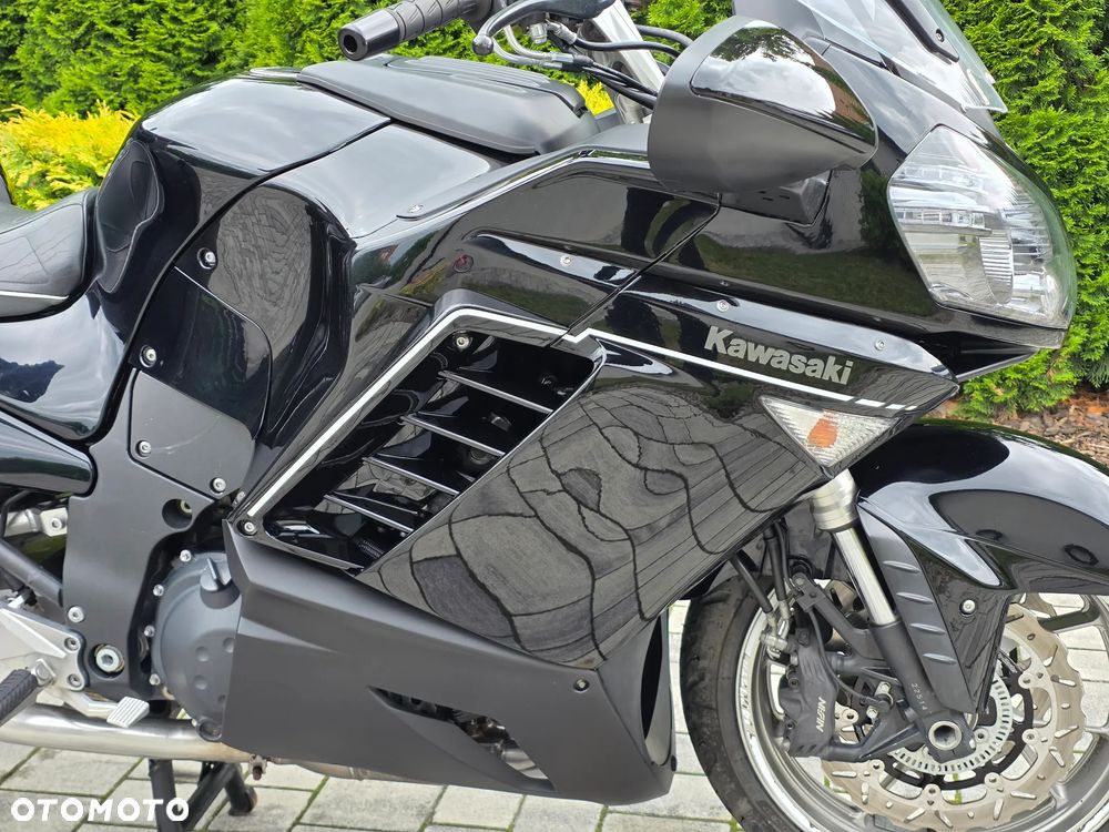 Kawasaki GTR - 8
