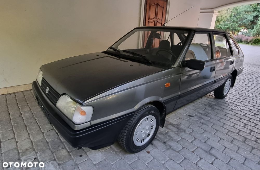 Polonez Caro - 3