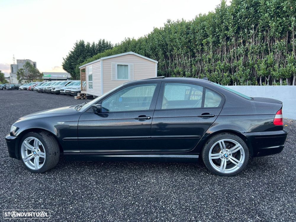 BMW 330 i - 12
