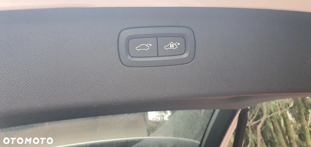 Volvo XC 90 B5 D AWD Inscription - 25