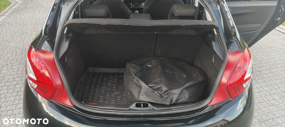 Peugeot 208 1.2 PureTech Style - 16