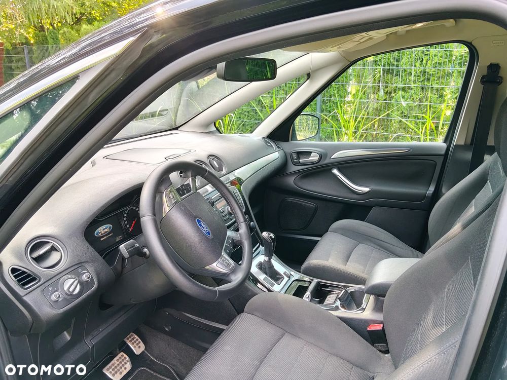 Ford S-Max - 15