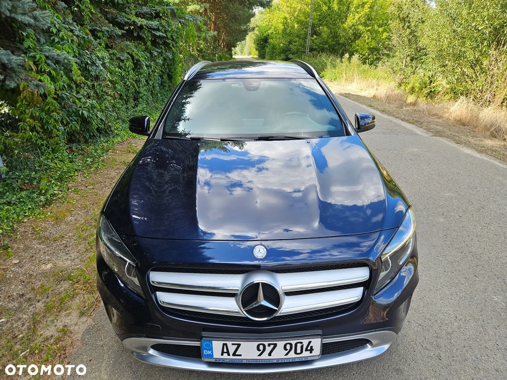 Mercedes-Benz GLA 250 7G-DCT Activity Edition - 12