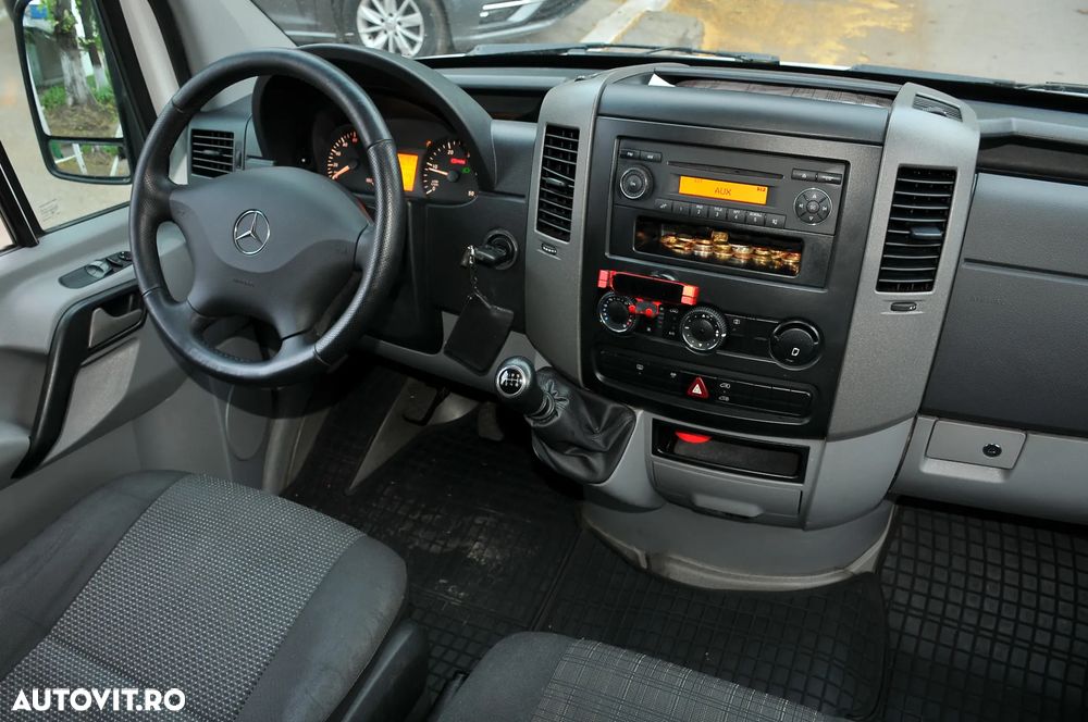 Mercedes-Benz Sprinter - 4