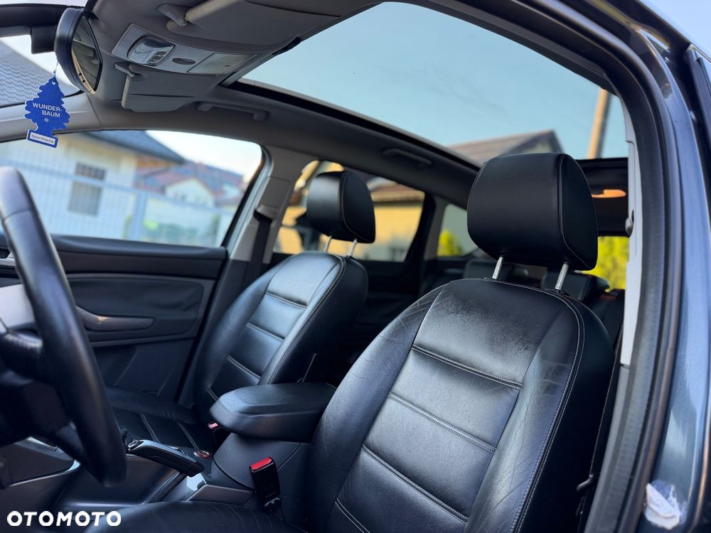 Ford Kuga 2.0 TDCi 4x4 Titanium - 20