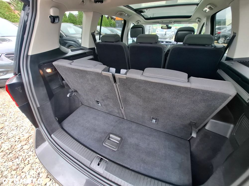 Volkswagen Touran 2.0 TDI BMT Highline DSG - 16