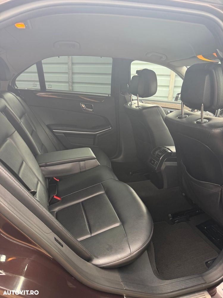 Mercedes-Benz E 220 CDI DPF BlueEFFICIENCY Automatik Elegance - 13