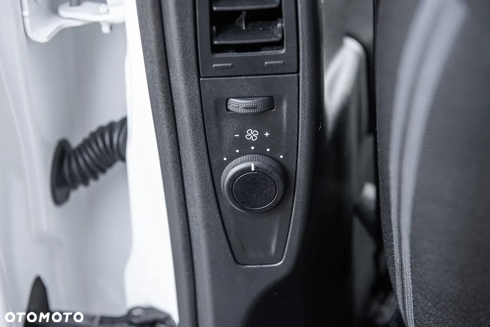 Citroën C4 SpaceTourer Grand BlueHDi 130 Stop&Start FEEL - 23
