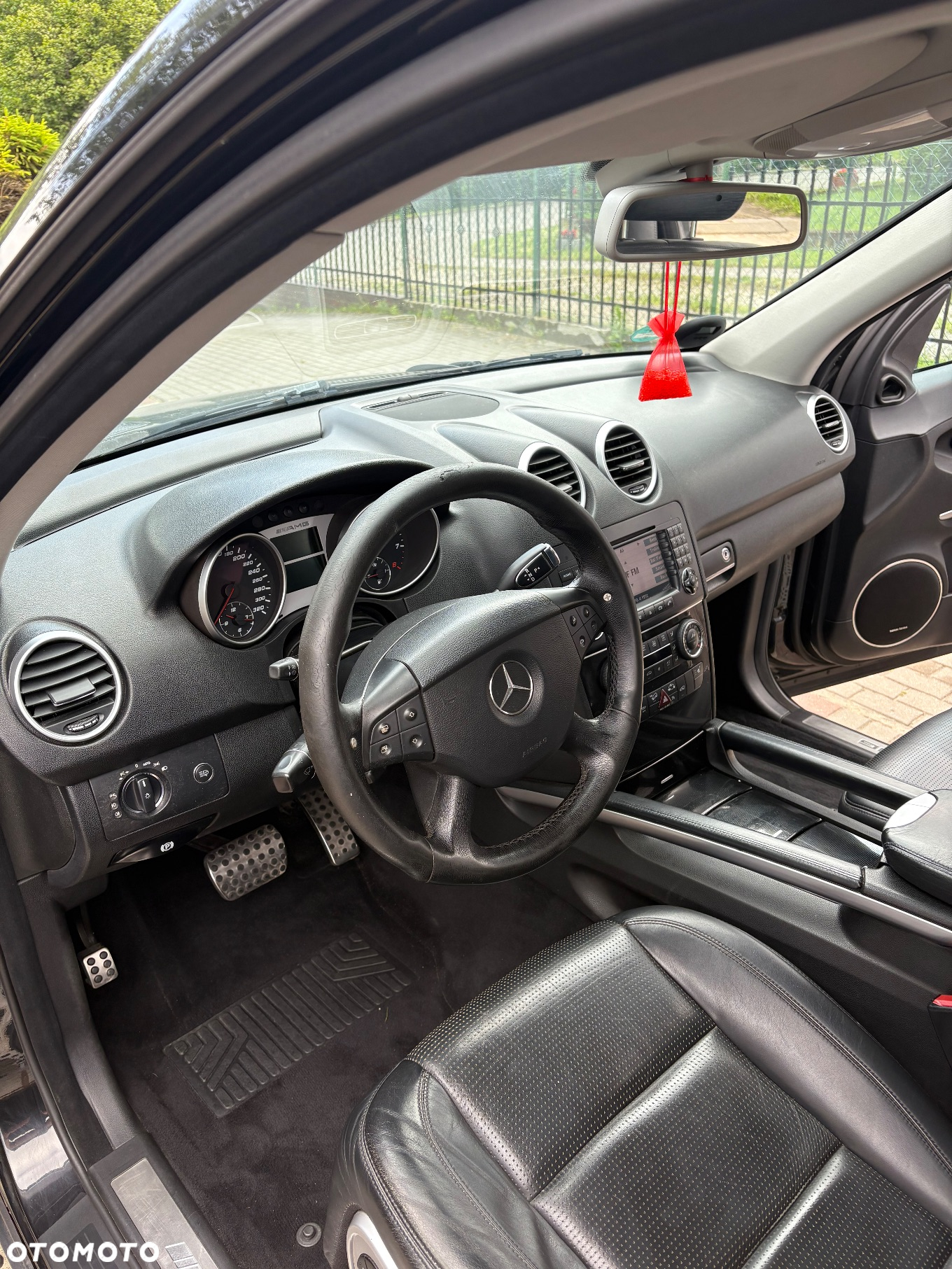 Mercedes-Benz ML 63 AMG 4-Matic - 5