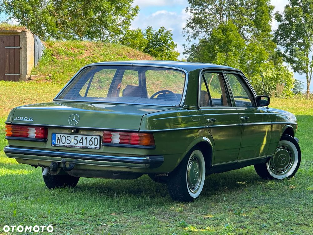 Mercedes-Benz W123 - 15