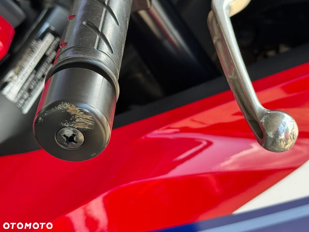 Honda CBR - 11