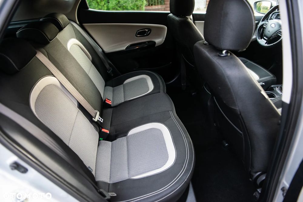 Kia Ceed 1.6 GDI Dream-Team Edition - 23