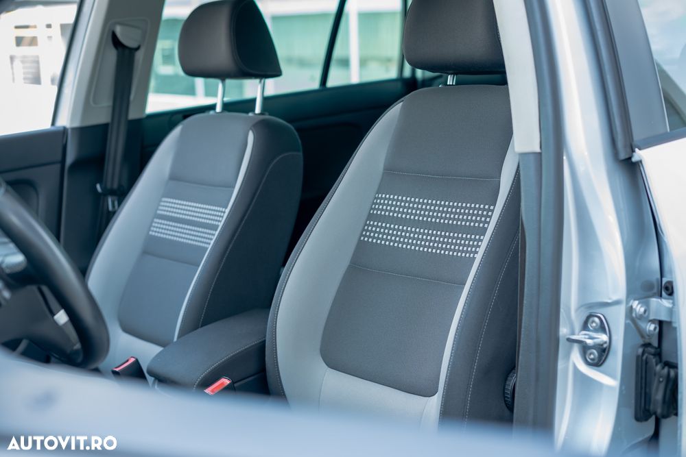 Volkswagen Golf Plus 1.6 TDI DPF MATCH - 14