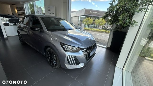 Peugeot 208 - 12
