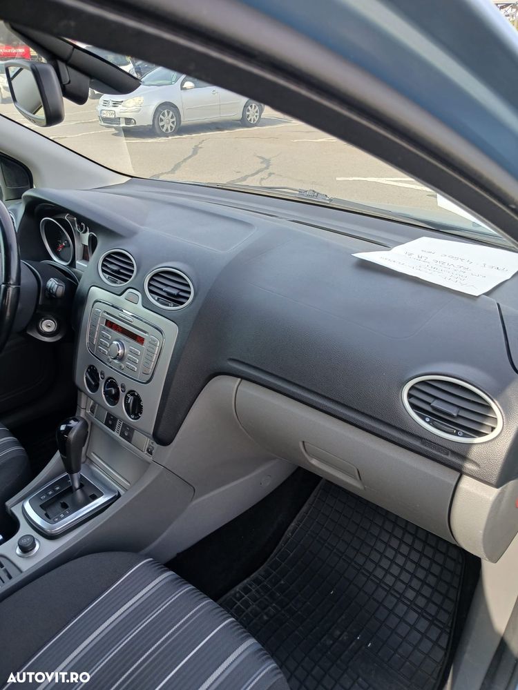 Ford Focus - 8