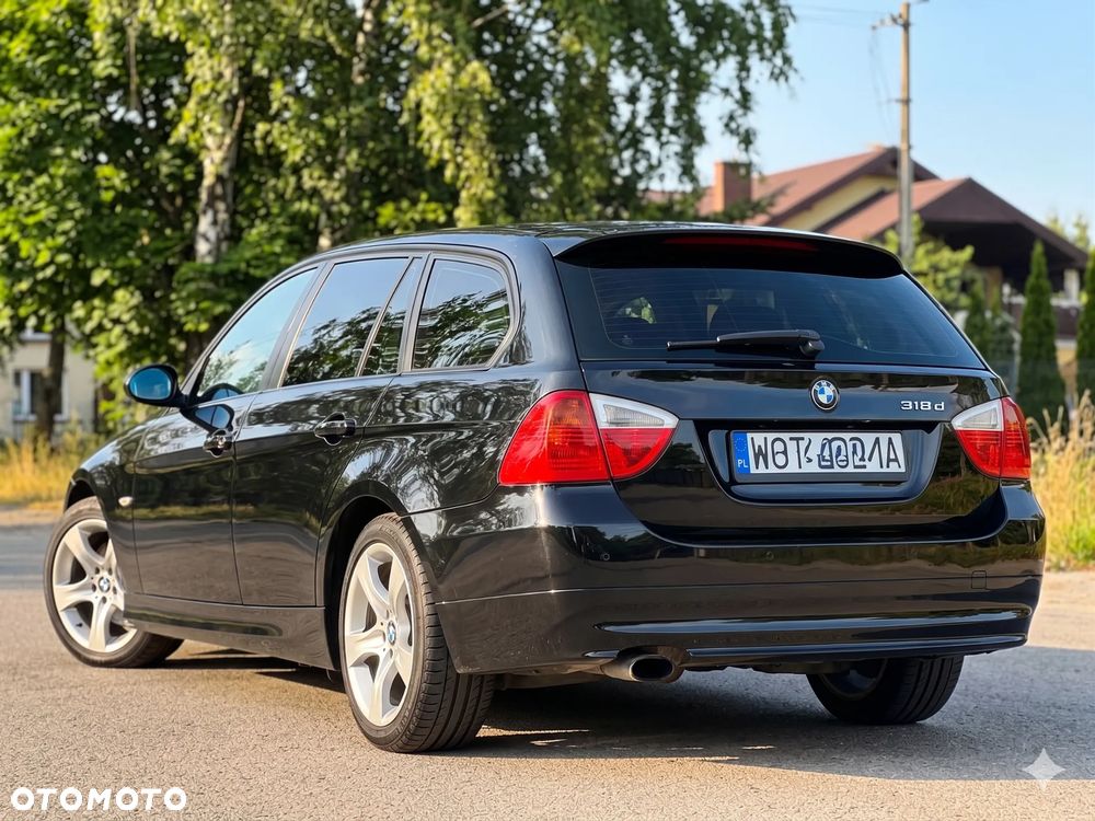 BMW Seria 3 318d DPF Edition Sport - 12