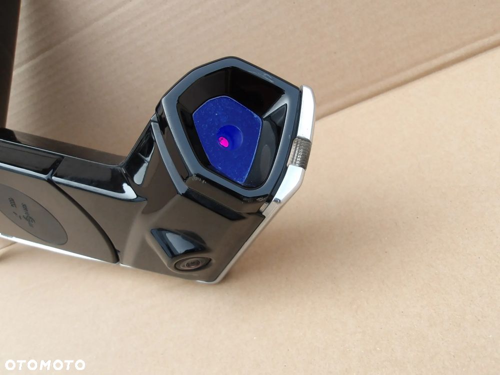 LUSTERKO AUDI E TRON 4KE857409C 4KE857410C - 5