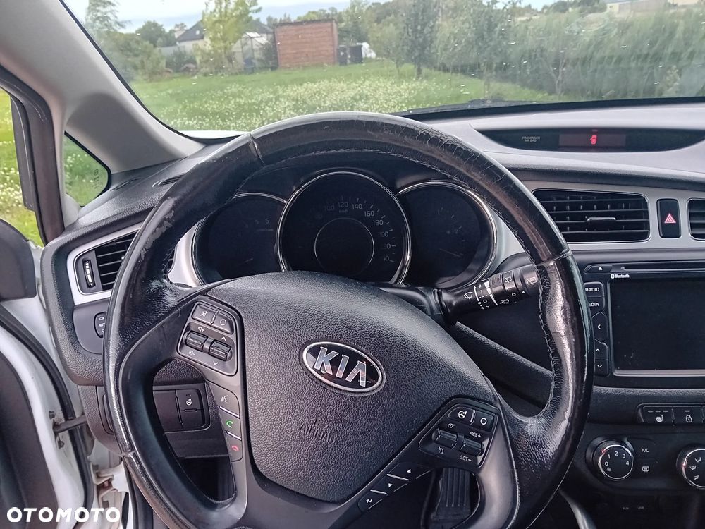 Kia Ceed 1.6 CRDi L - 11