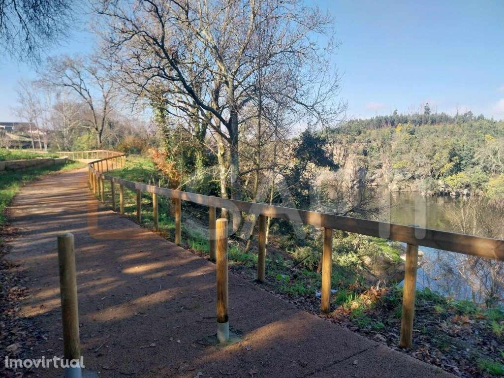 Terreno Margem Rio Minho
FAÇA CONNOSCO O MELHOR NEGÓCIO - Grande imagem: 3/21