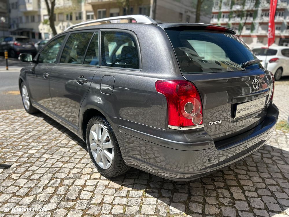 Toyota Avensis SW 2.0 D-4D - 3