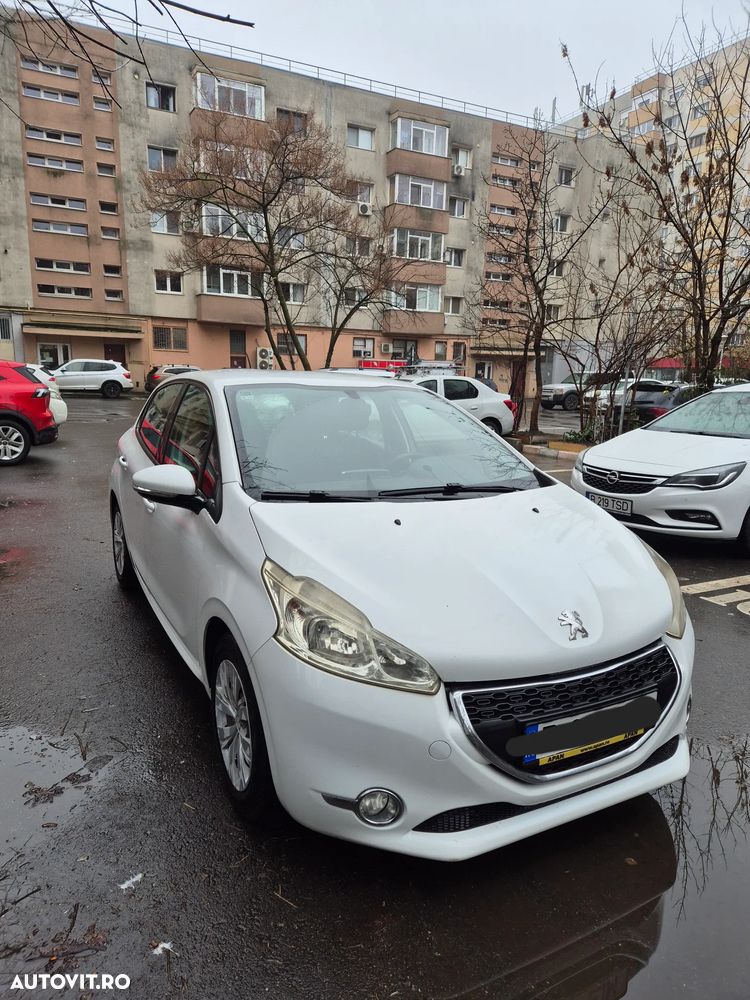 Peugeot 208 1.4 HDi FAP Active - 9