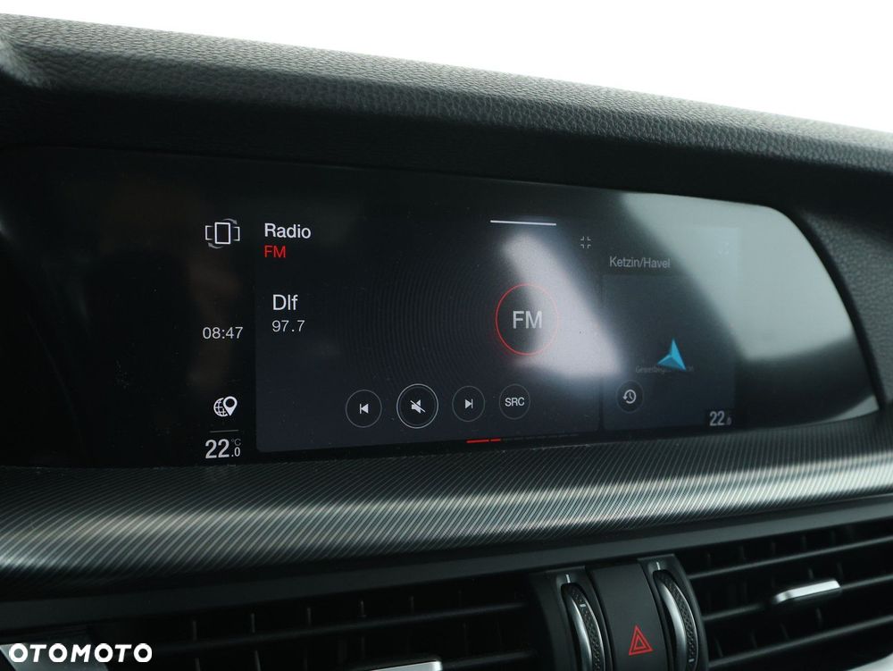 Alfa Romeo Stelvio - 17