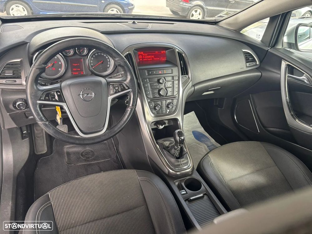 Opel Astra 1.7 CDTI Cosmo - 33