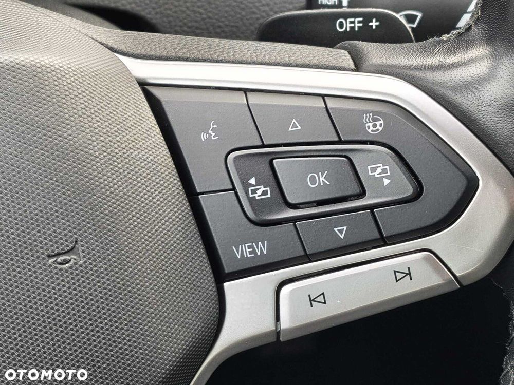 Volkswagen Passat 2.0 TDI EVO Business DSG - 24