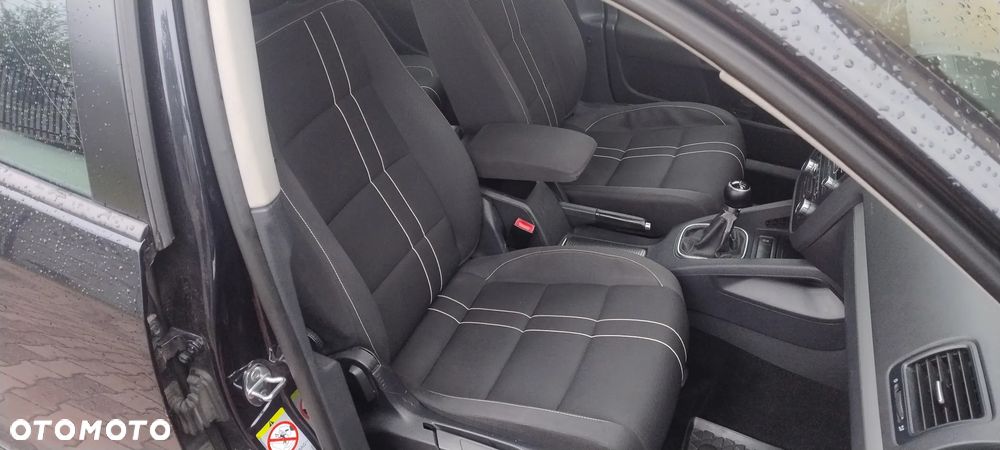 Volkswagen Jetta 1.6 TDI Comfortline - 10