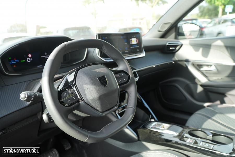 Peugeot e-2008 54 kWh Allure - 7