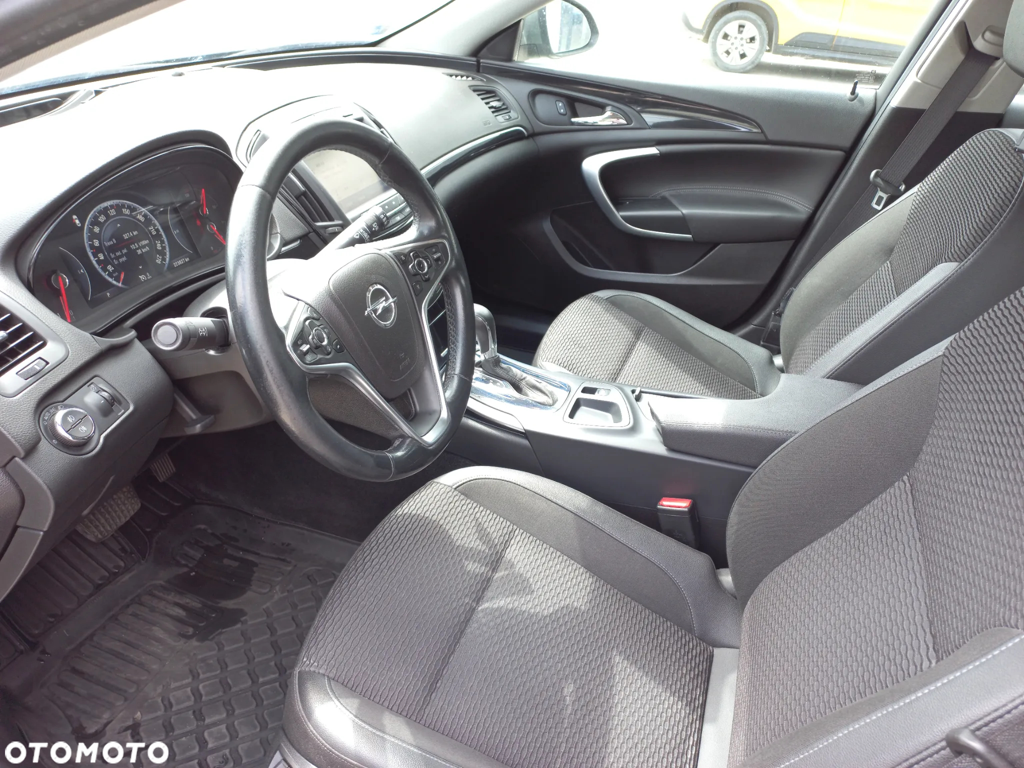 Opel Insignia 1.6 T Cosmo - 10