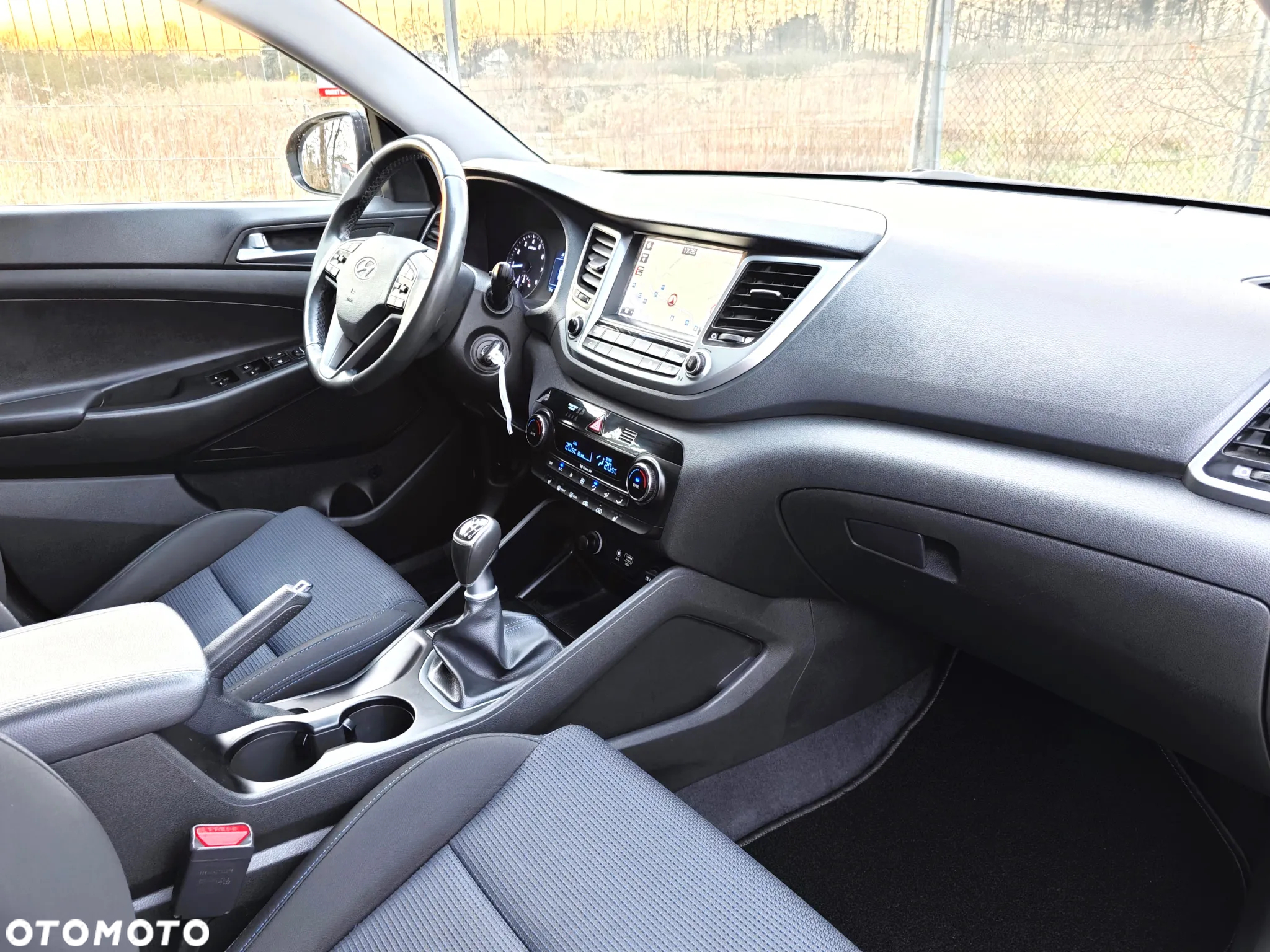 Hyundai Tucson 1.6 GDI BlueDrive Design 2WD - 21
