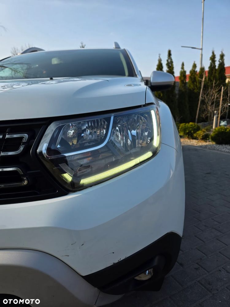 Dacia Duster TCe 100 2WD Celebration - 16