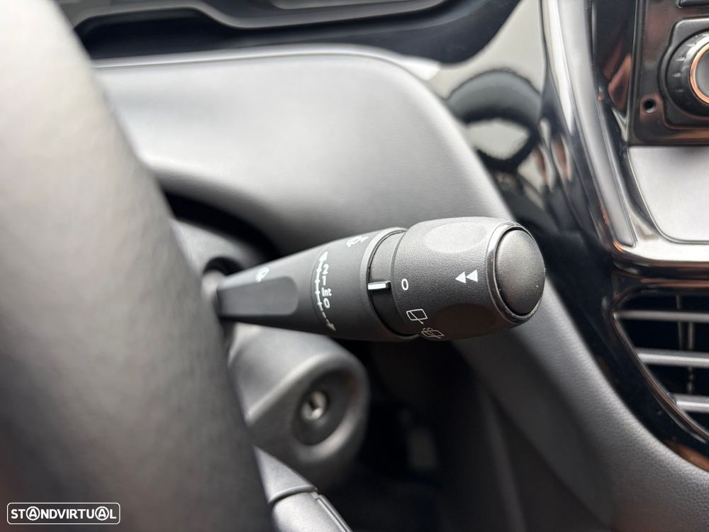 Peugeot 208 1.4 HDi Active - 13