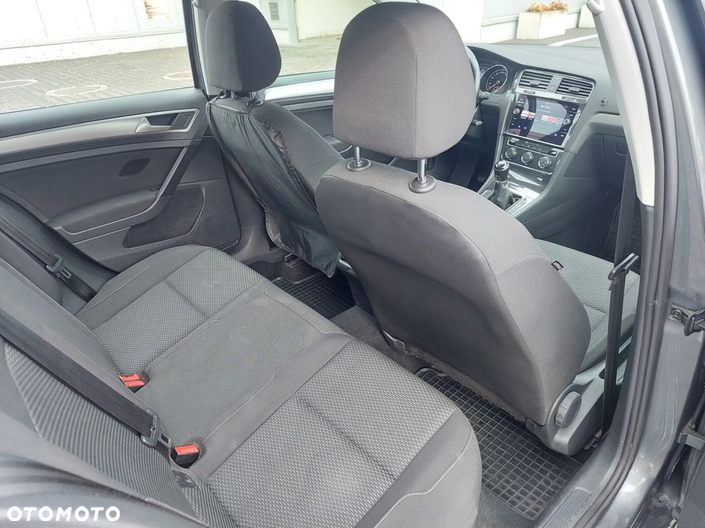 Volkswagen Golf VII 1.6 TDI BMT Trendline - 24