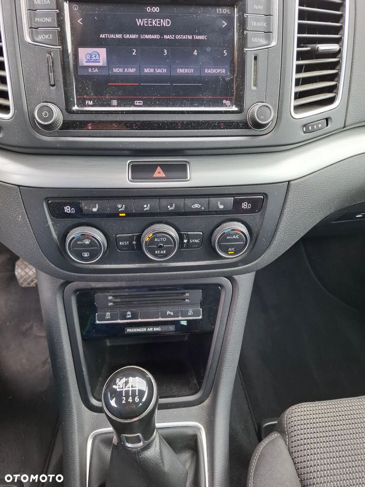 Volkswagen Sharan 2.0 TDI (BlueMotion Technology) Comfortline - 27