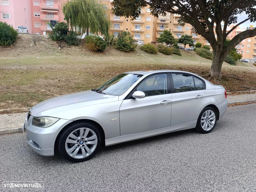 BMW 320 d Sport - 2