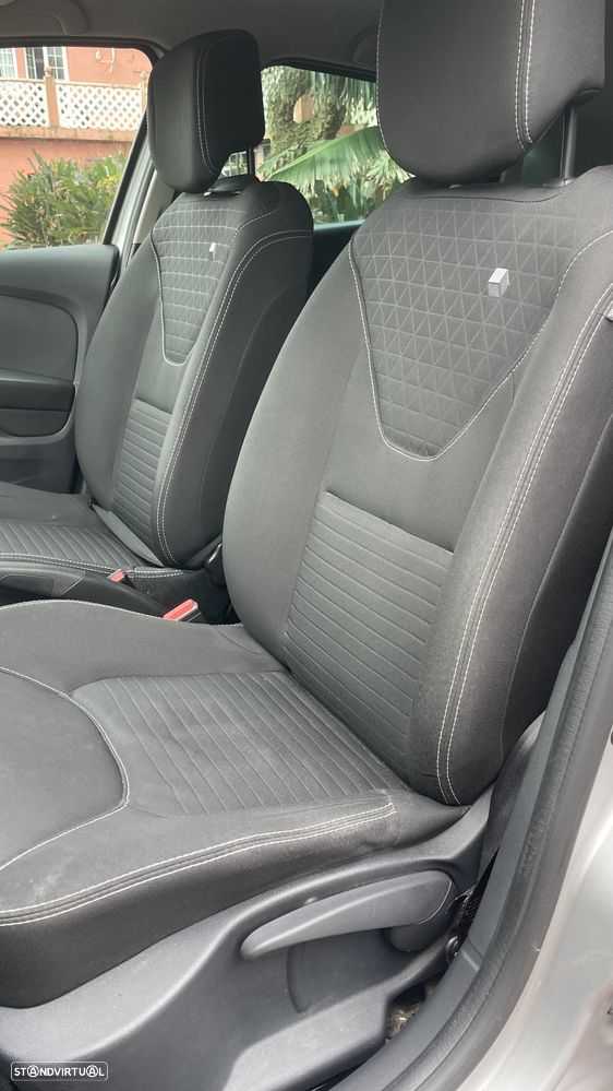 Renault Clio 1.5 dCi Limited - 14