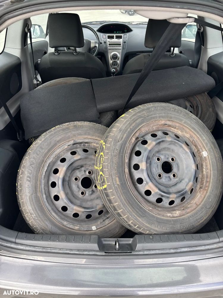 Toyota Yaris 1.33 VVT-i Cool - 5