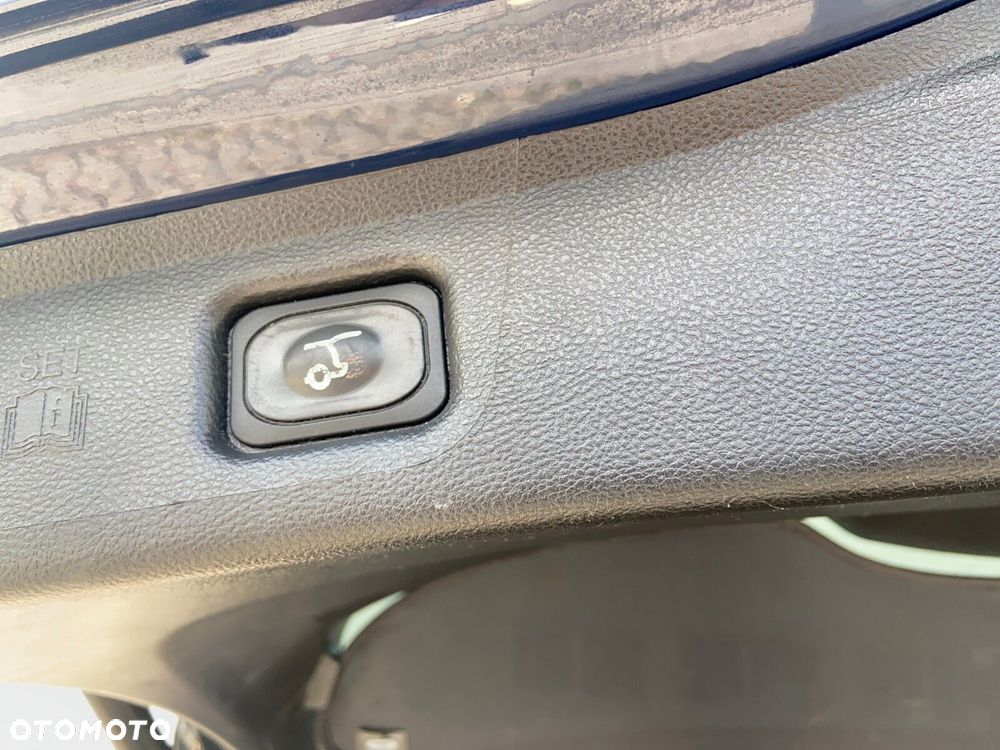 Ford S-Max - 38