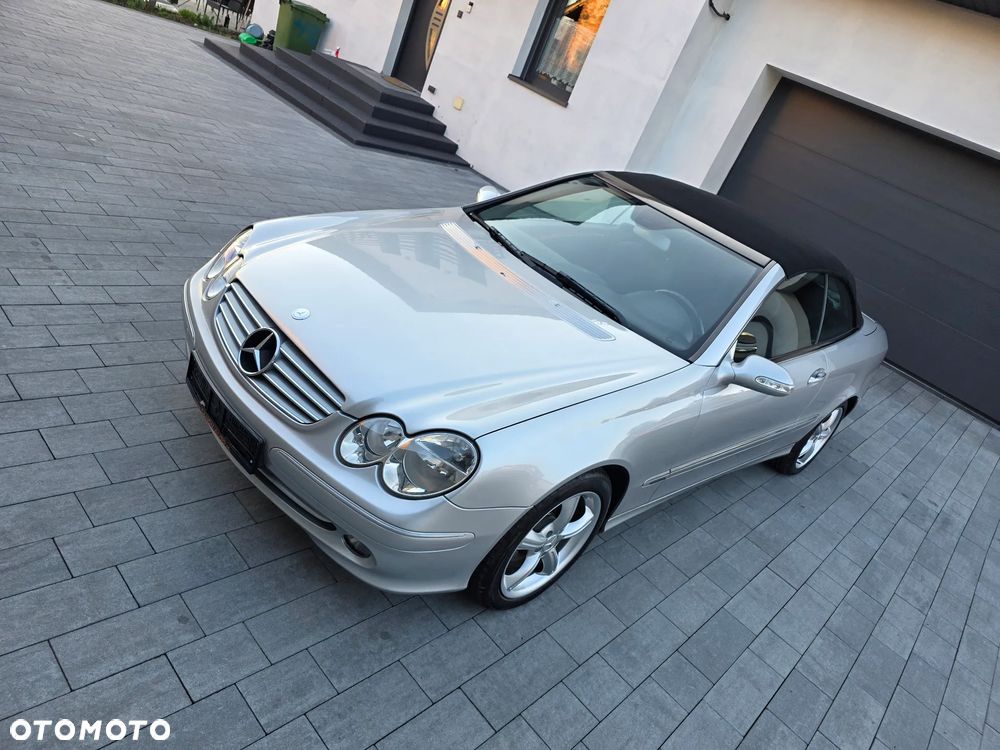 Mercedes-Benz CLK - 10