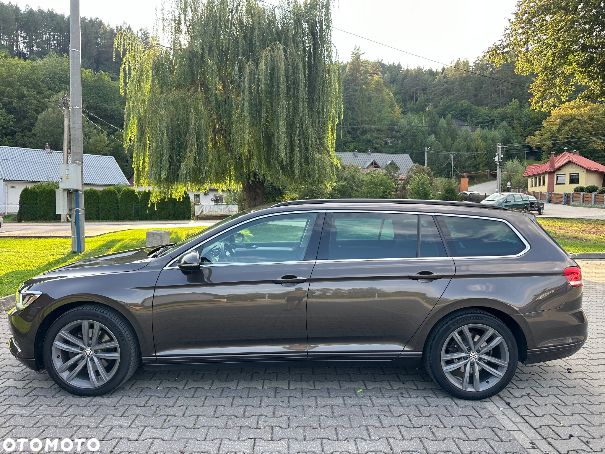 Volkswagen Passat Variant 2.0 TDI SCR DSG Comfortline - 2