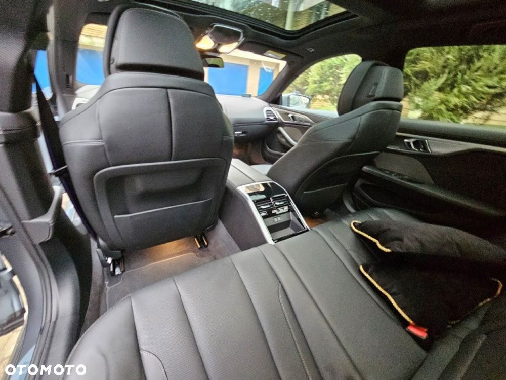 BMW Seria 8 840i xDrive - 12