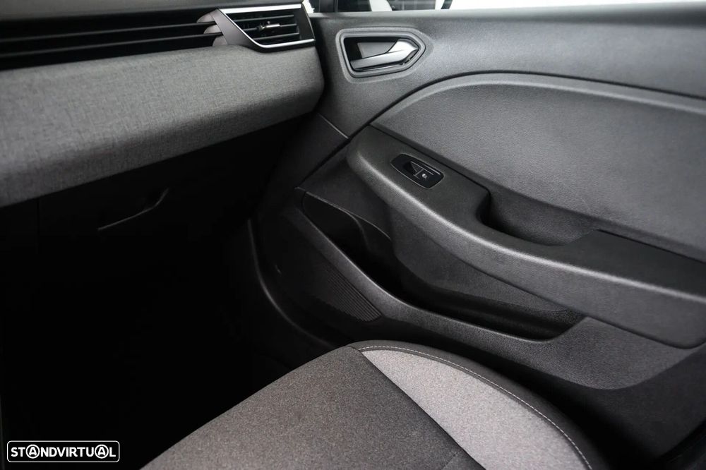 Renault Clio 1.0 TCe Evolution - 36