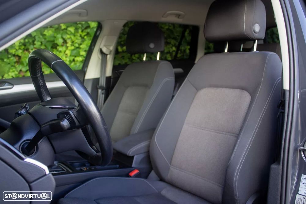 VW Passat Variant - 12