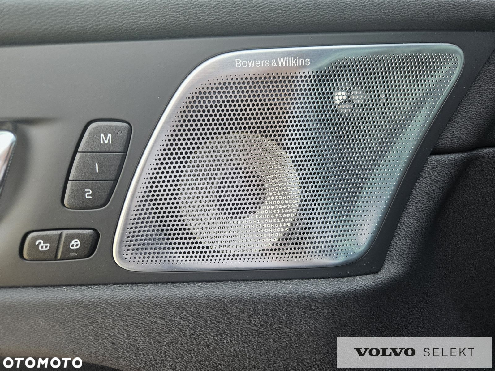 Volvo XC 60 - 30