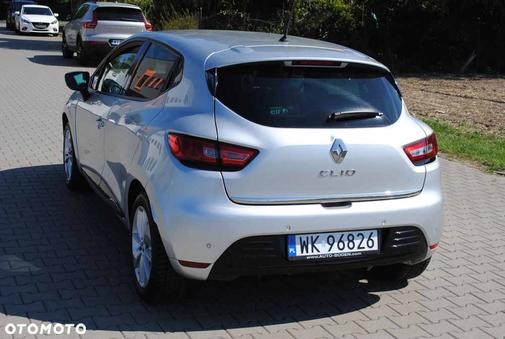 Renault Clio 1.2 16V 75 LIMITED - 36