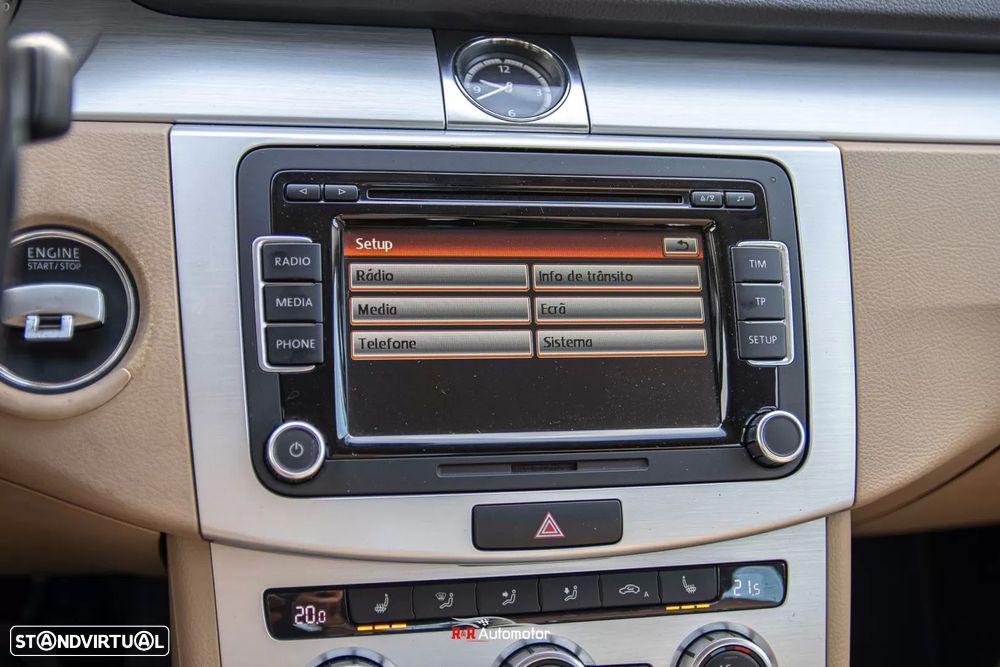 VW Passat CC 2.0 TDi BlueMotion DSG - 32